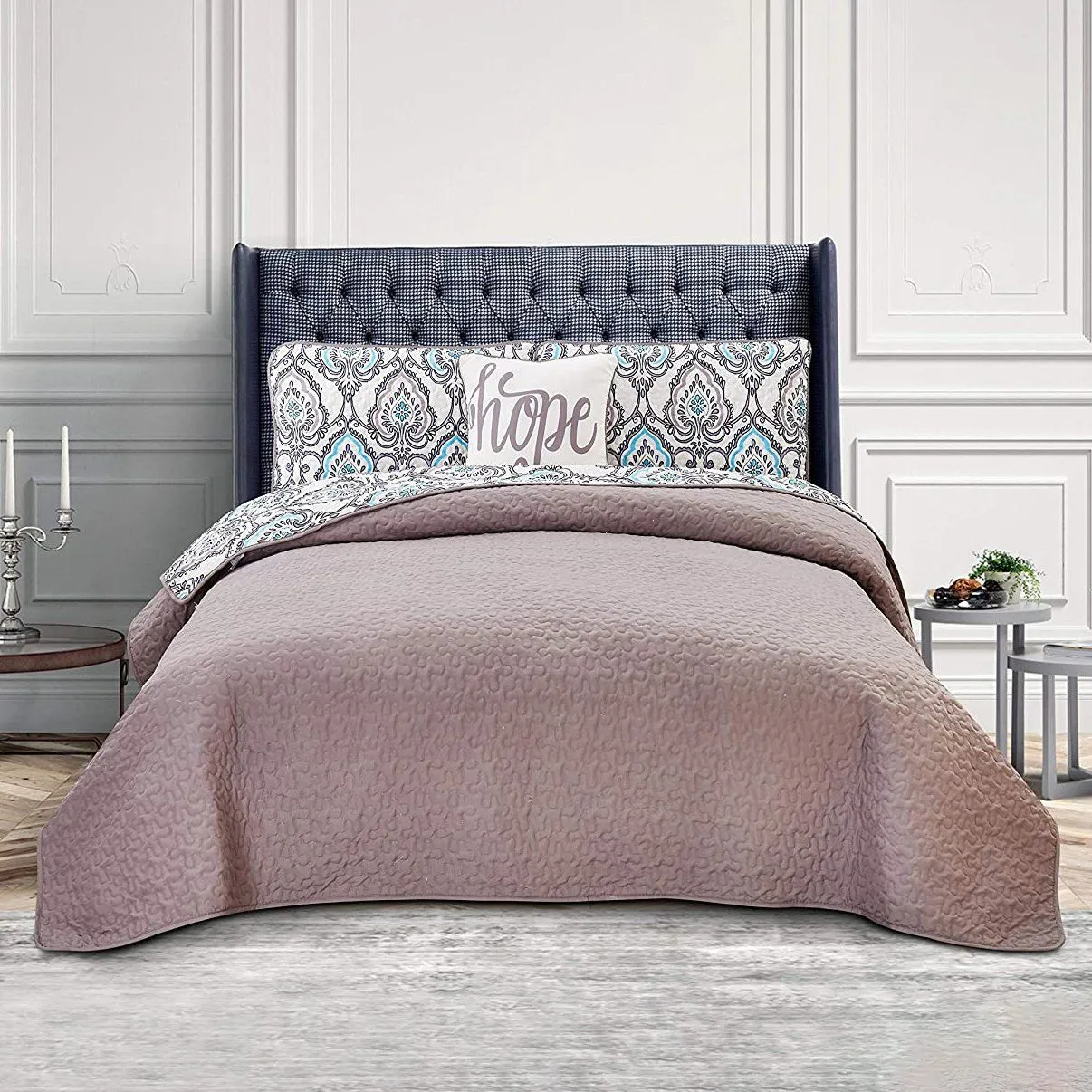 4-Piece: Reversible Quilt Set - Assorted Styles