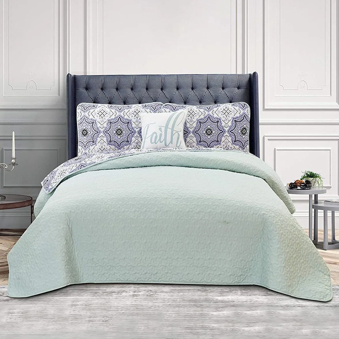 4-Piece: Reversible Quilt Set - Assorted Styles