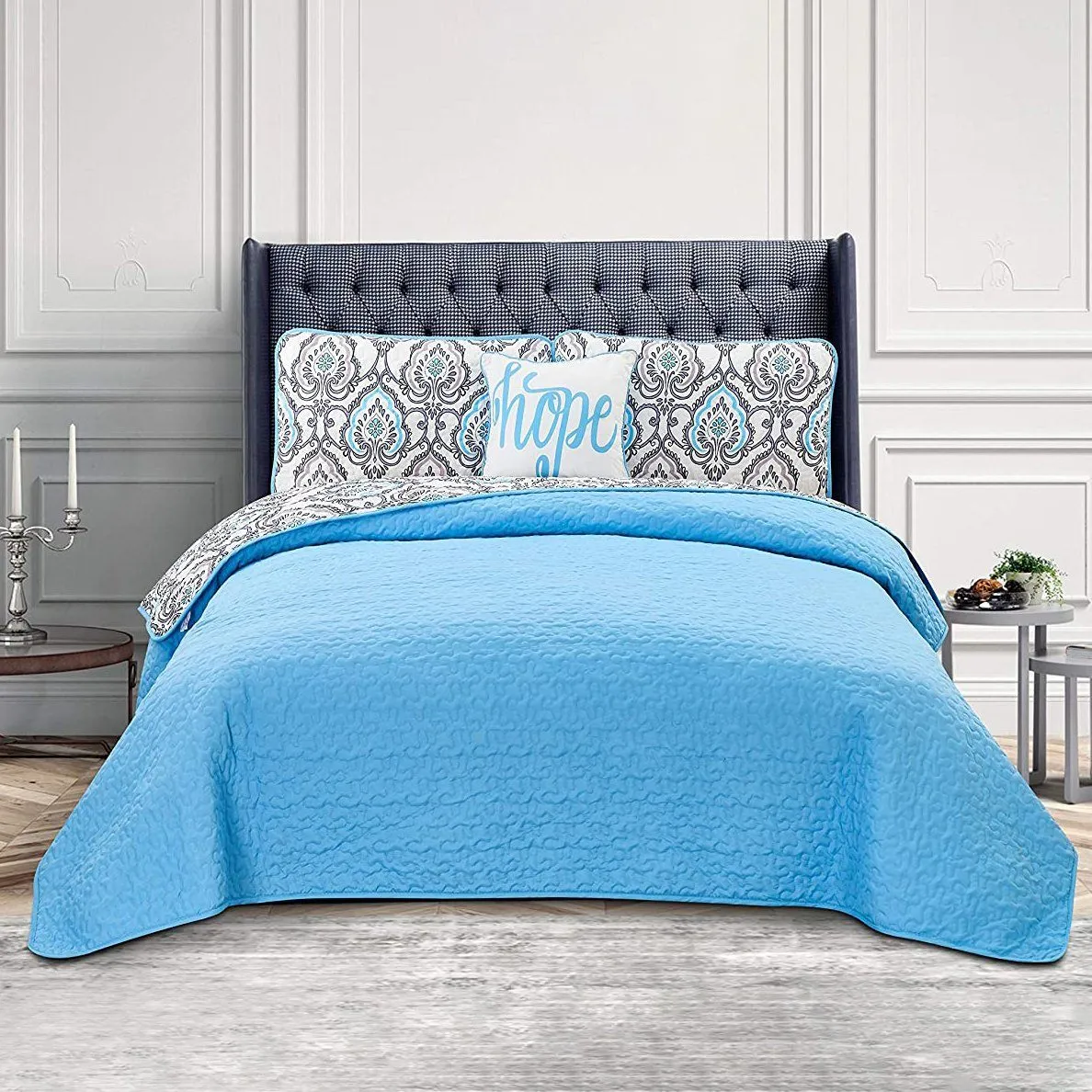 4-Piece: Reversible Quilt Set - Assorted Styles
