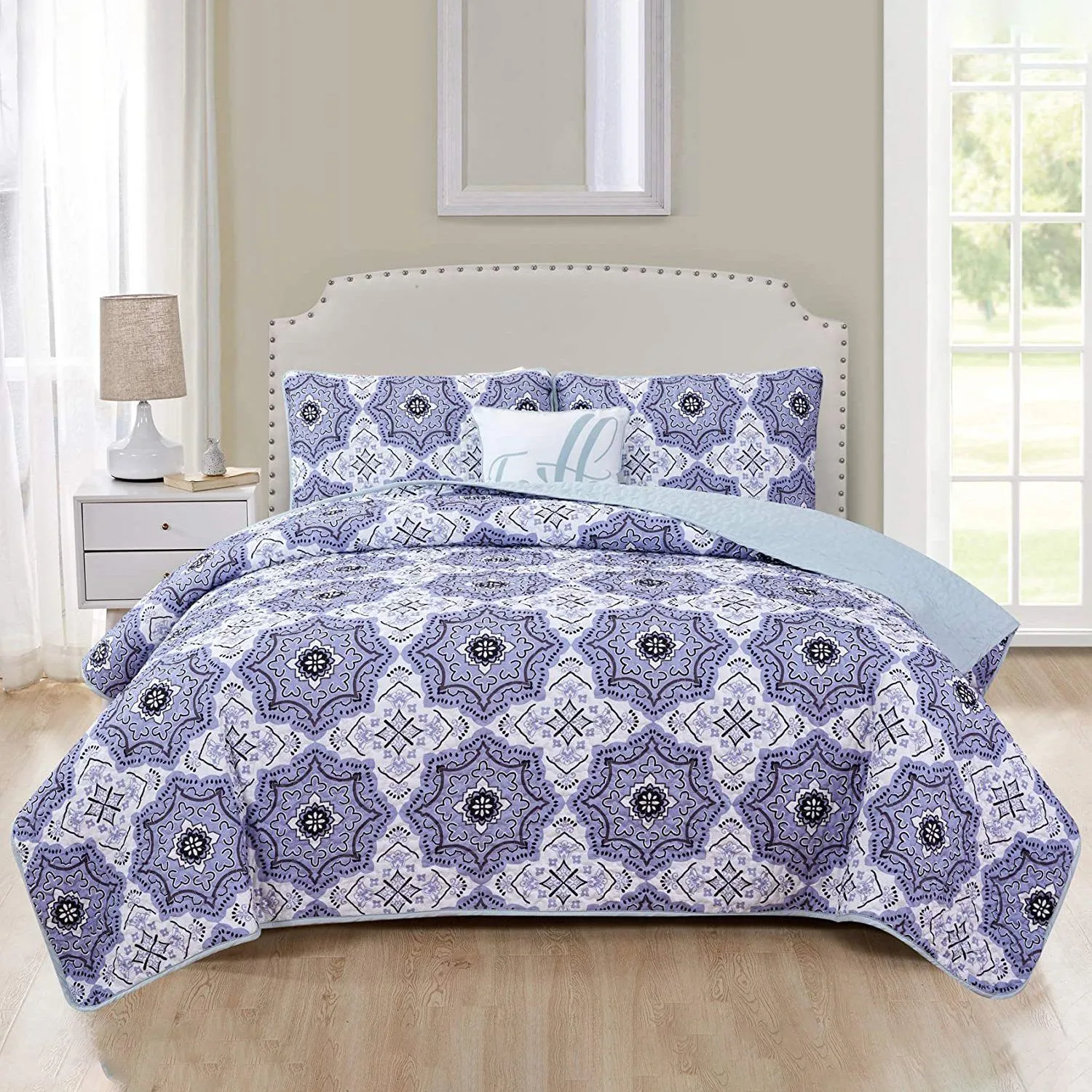 4-Piece: Reversible Quilt Set - Assorted Styles